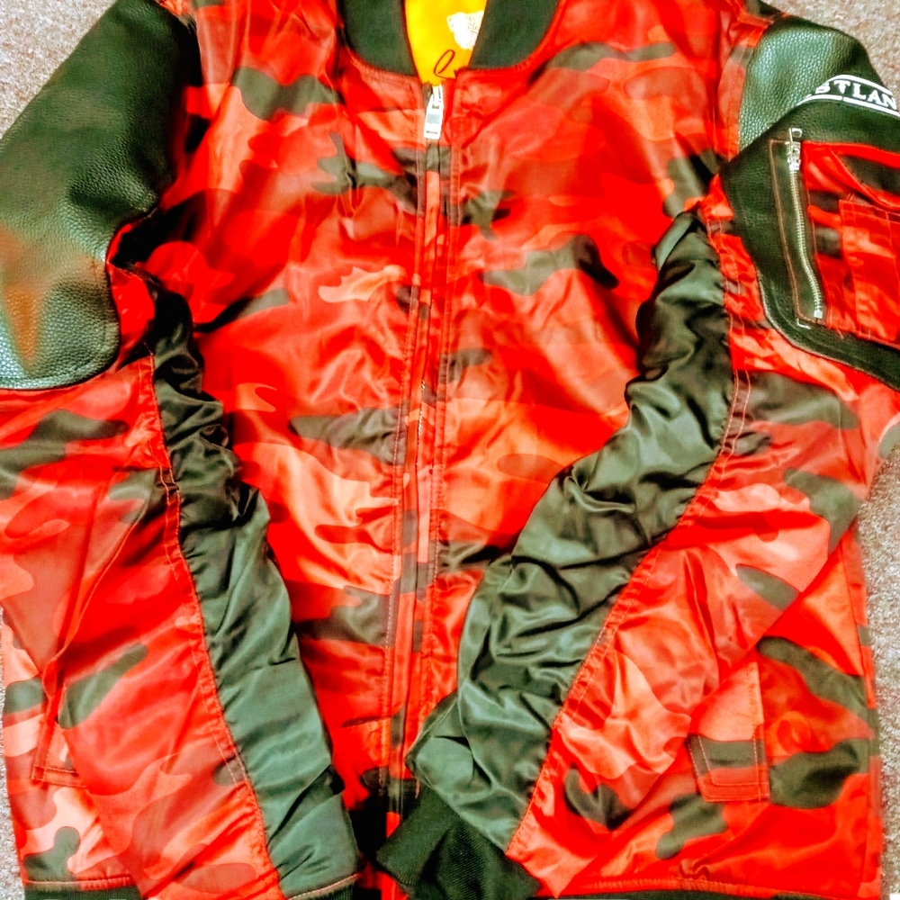 Camo bomber jacket